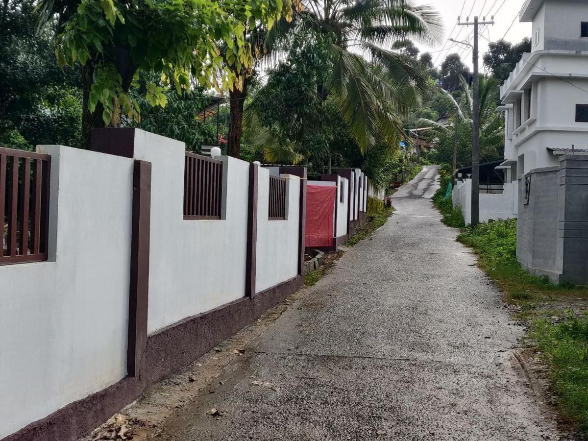 Dolphin Enclave Service Studio Apartments Kalpatta Ngoại thất bức ảnh