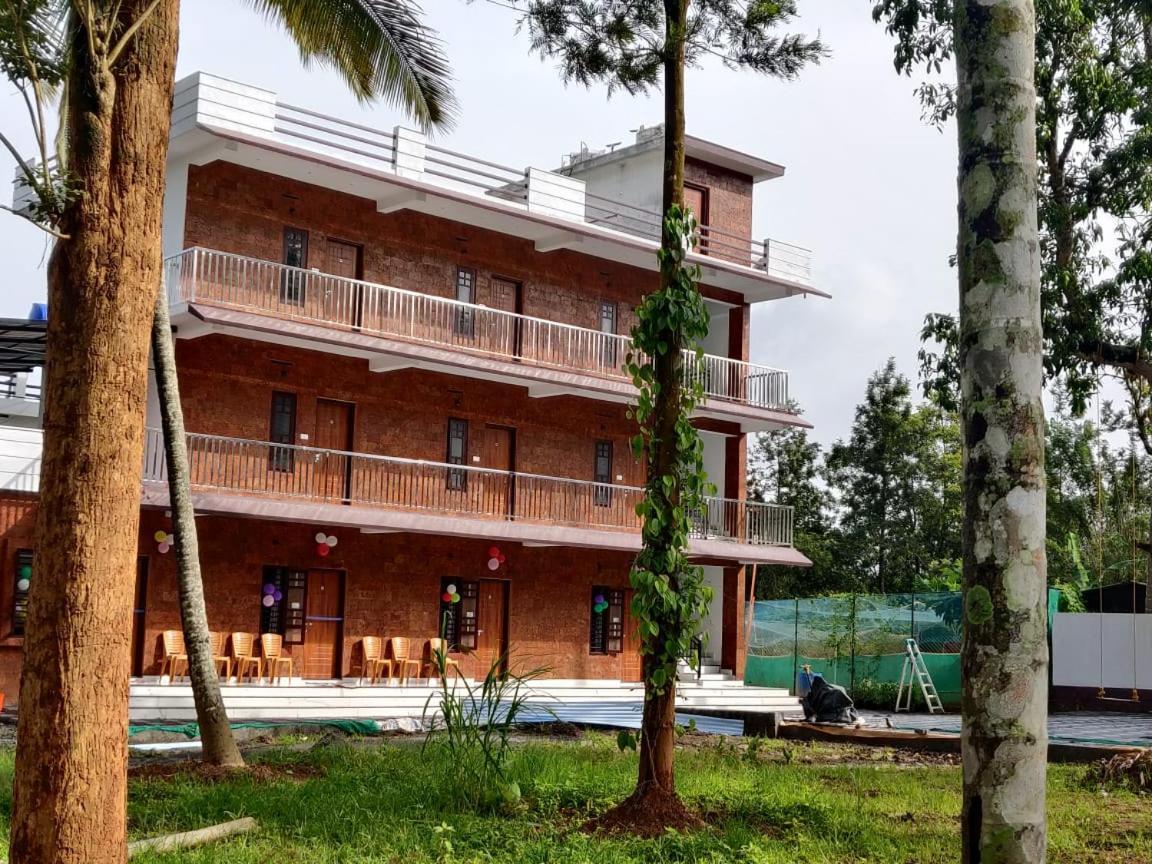 Dolphin Enclave Service Studio Apartments Kalpatta Ngoại thất bức ảnh